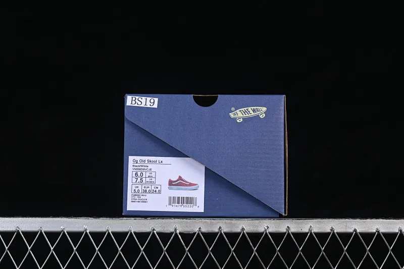 All categories Vans Vans series Vans Low Vans low top Vans Old Skool Frayed Vans low-top casual skateboard shoes VN000D9VCJE